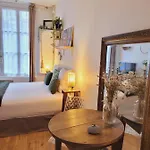 Apartamento -coeur Historique -my Little Garden - Parking Gratuit 500m -la Clef De