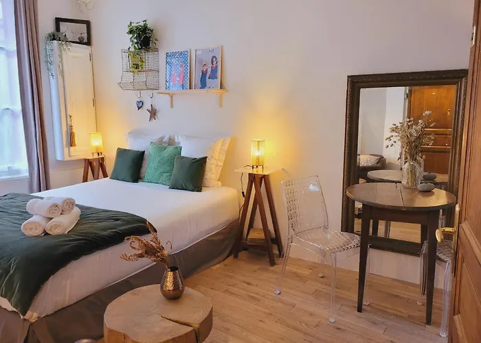 -coeur Historique -my Little Garden - Parking Gratuit 500m -la Clef De Apartament Honfleur