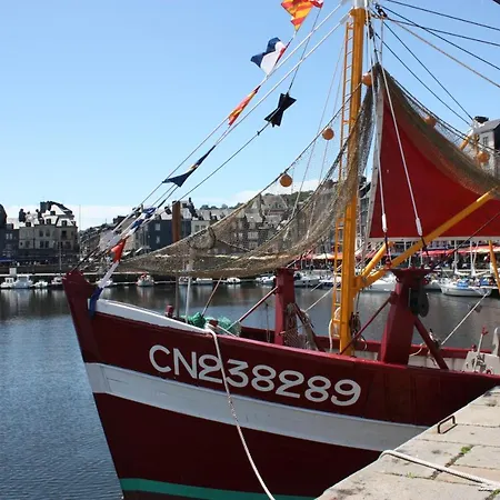 アパート -coeur Historique -my Little Garden - Parking Gratuit 500m -la Clef De オンフルール