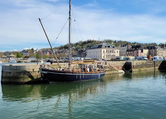 -coeur Historique -my Little Garden - Parking Gratuit 500m -la Clef De Apartment *